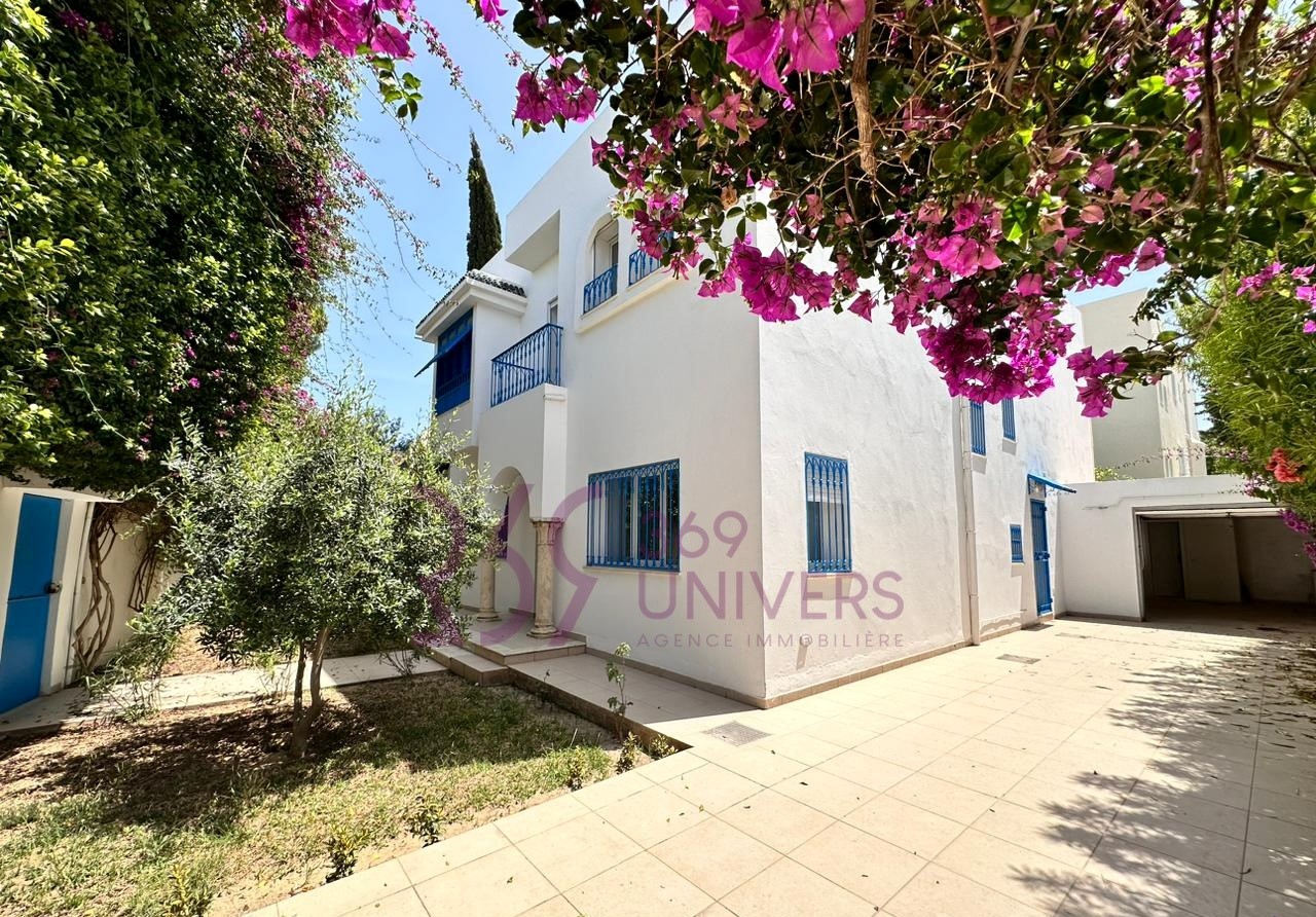 La Marsa Sidi Daoud Location Maisons Villa avec jardin  sidi daoued ref rh111